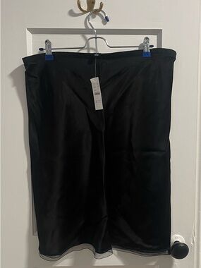 NWT J. Crew Women’s Size Large Black Slip Satin Skirt